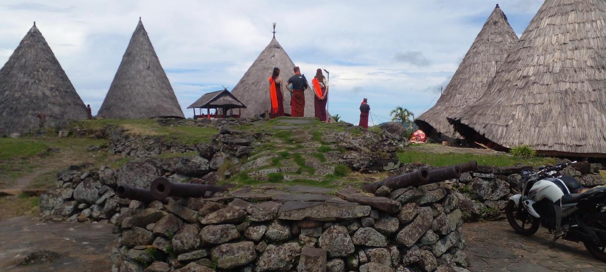 Farila Lodge Kelimutu Buitenkant foto