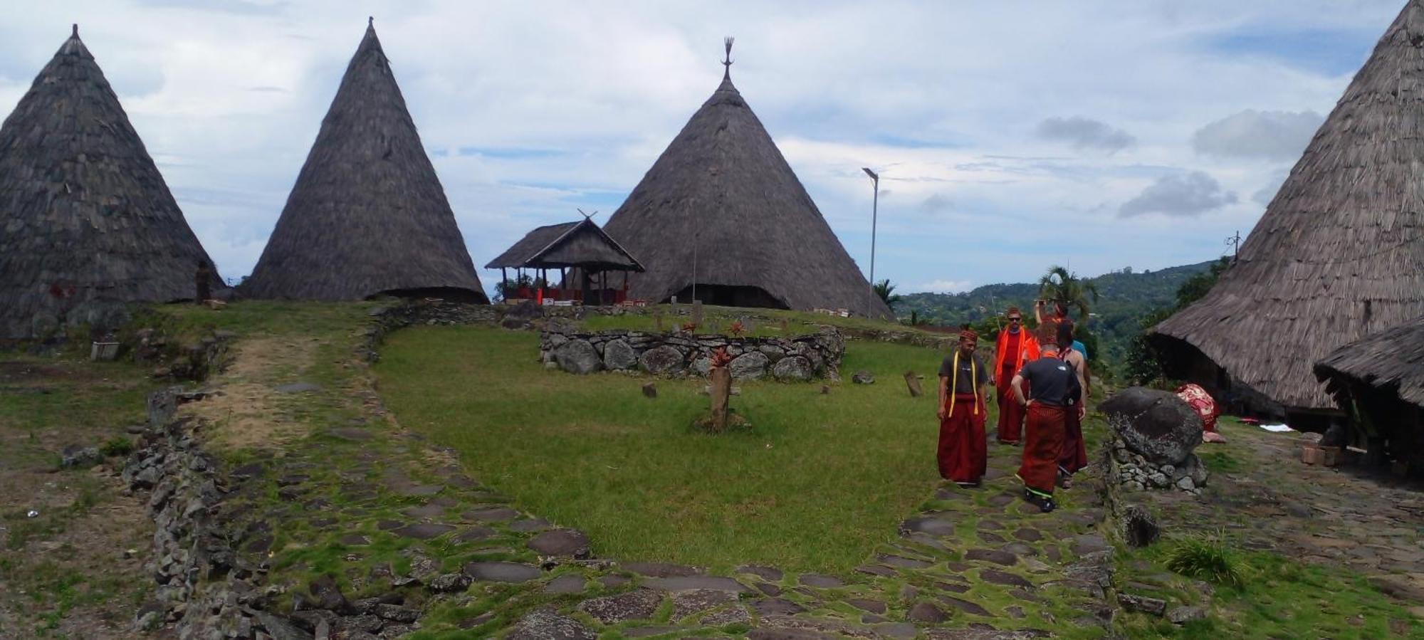 Farila Lodge Kelimutu Buitenkant foto